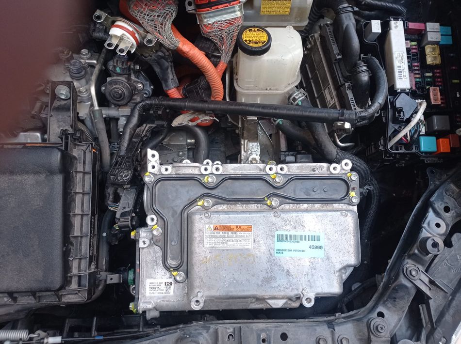 Desmontando Inversor Toyota Auris Hibrido