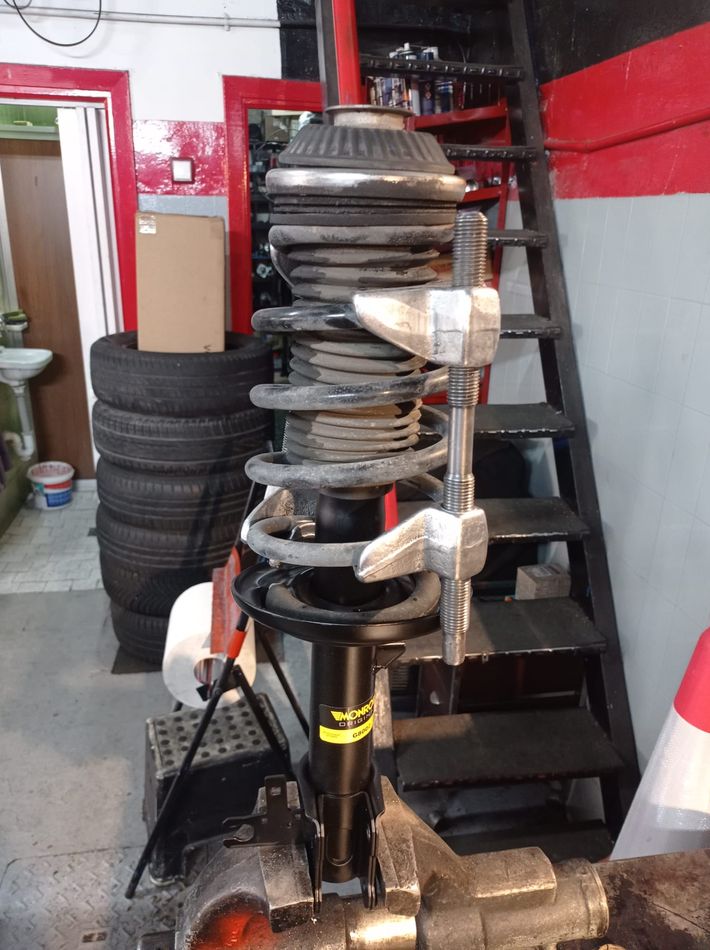 Montando Muelle Amortiguadores Opel Zafira