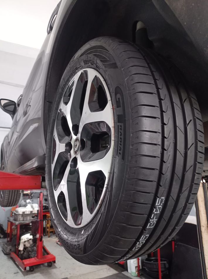 Cambio Ruedas Renault Captur 2017