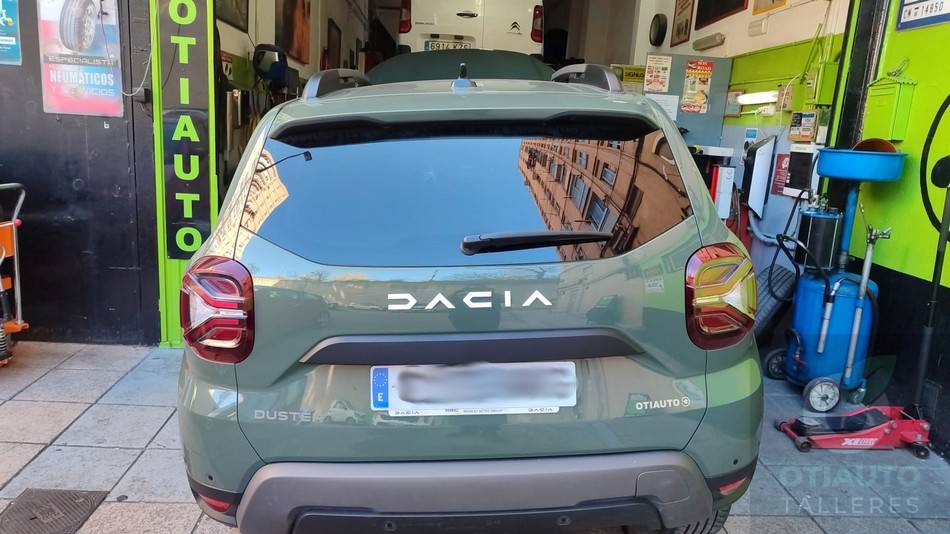 Trasera Dacia Duster 2023