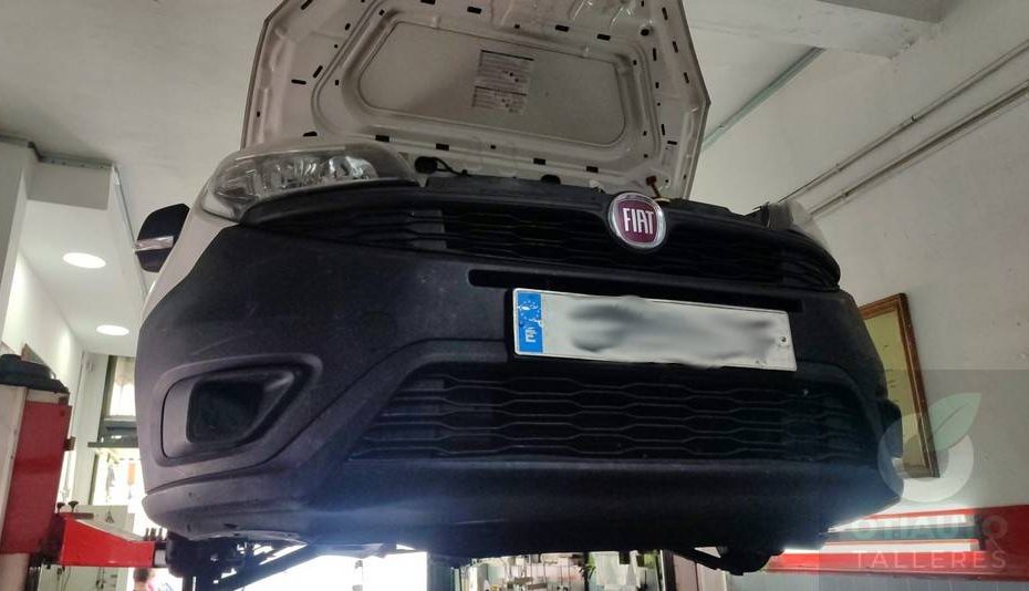 Frontal Fiat Doblo 2016