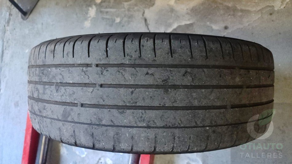 Rueda Gastada Peugeot 208