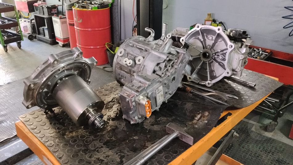 Cambio Rodamientos Motor Hyundai Ioniq Electrico 2022