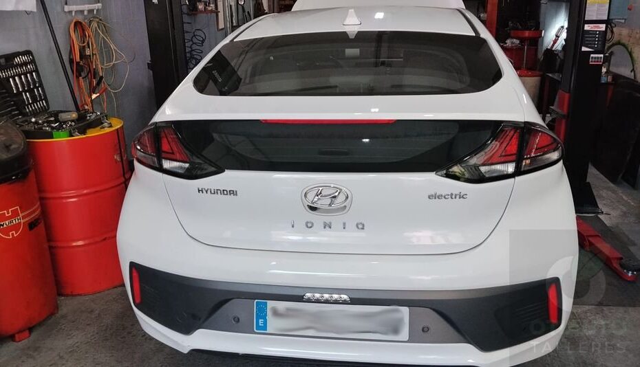 Trasera Hyundai Ioniq Electrico 2022