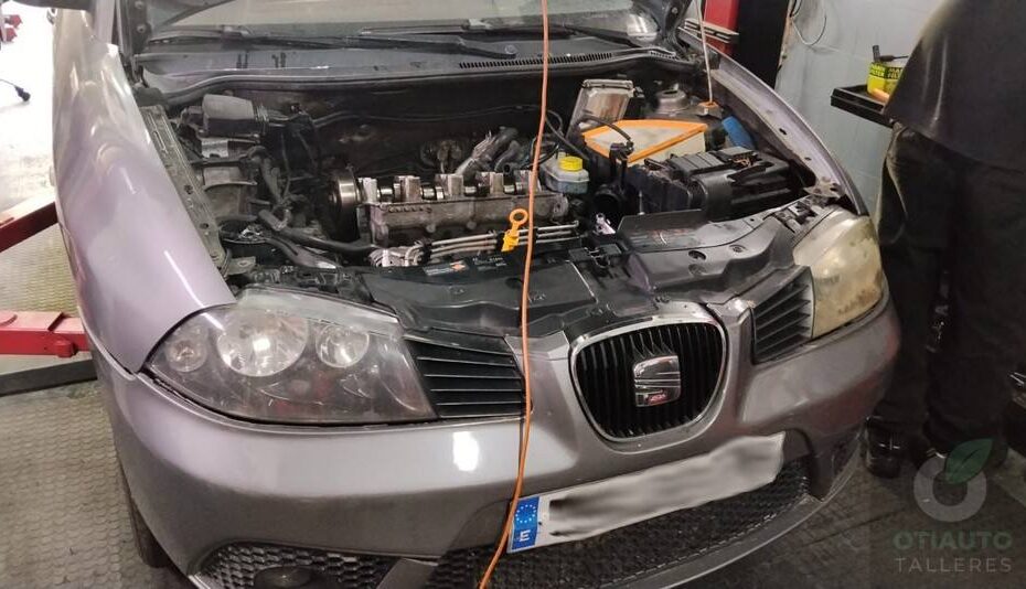 Desmontando Culata Seat Ibiza Tdi 2007